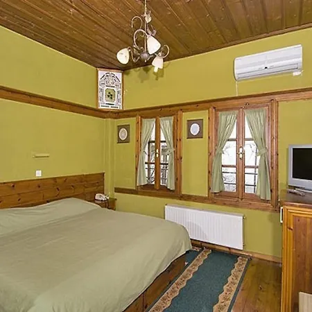 Stoikos 3*